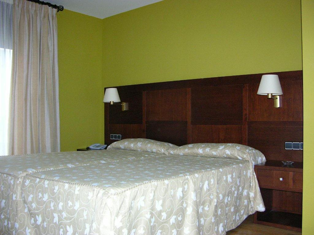 Hotel De Rei Llavorsí Exteriör bild